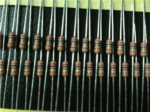 玻璃釉电阻器 RI0.25W   IMG_6707