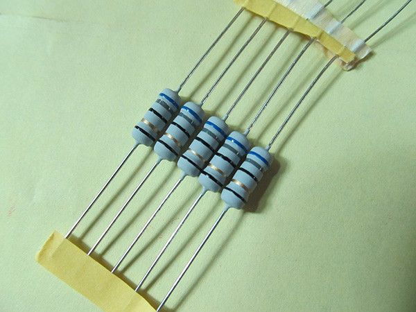 包管丝电阻器 2WS  68R   IMG_0945