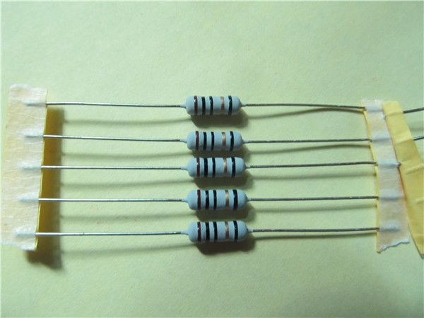 包管丝电阻器  1W 10R IMG_0948