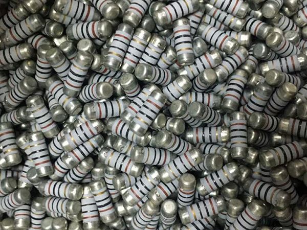 贴片绕线包管电阻